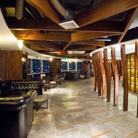 Crowne Plaza Bandung By Ihg Hotel Exterior photo