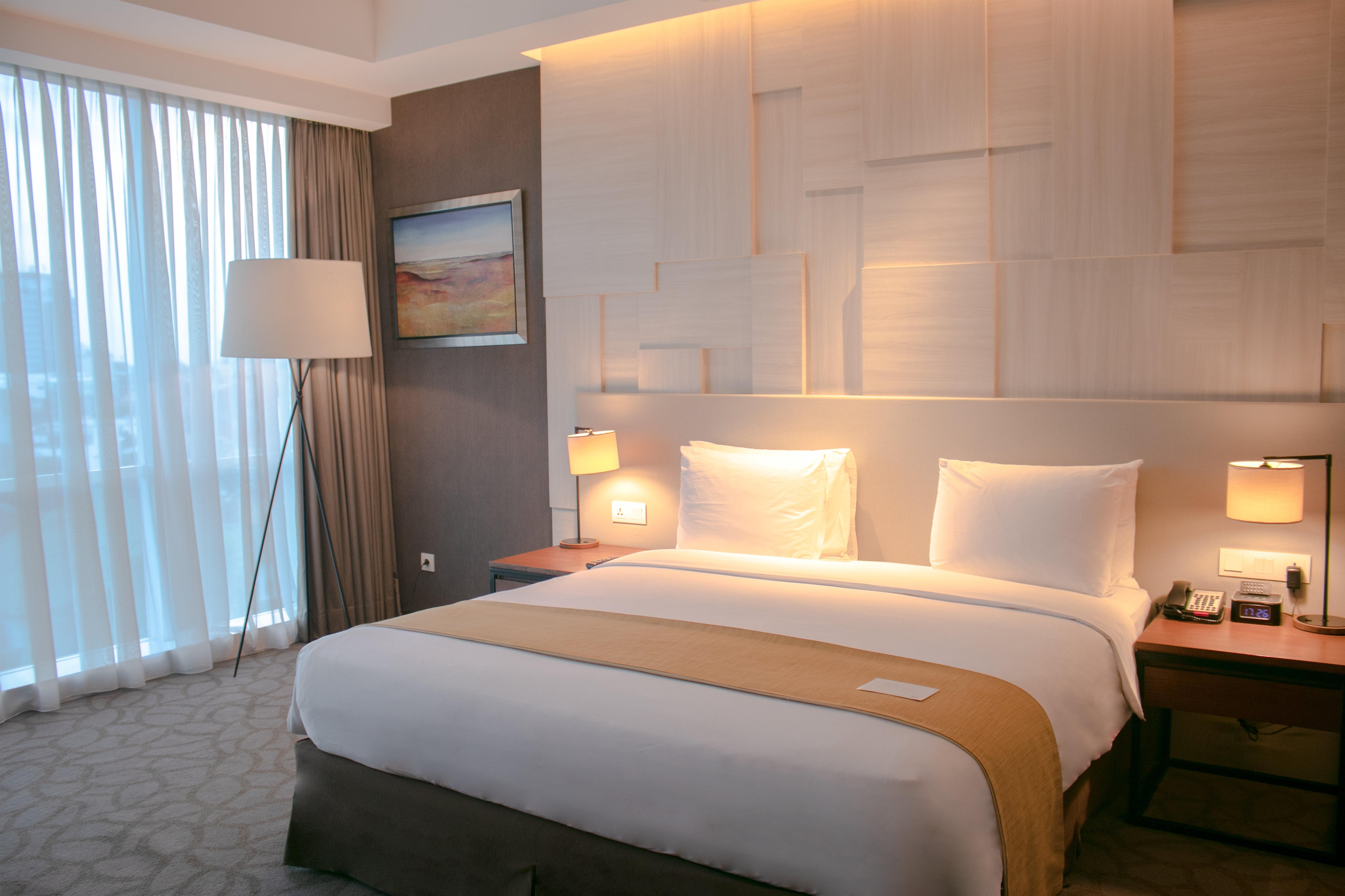 Crowne Plaza Bandung By Ihg Hotel Exterior photo